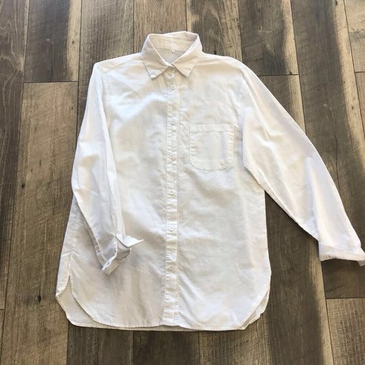 WHITE LINEN BUTTON UP
