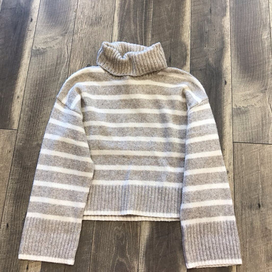 BOXY STRIPED SWEATER