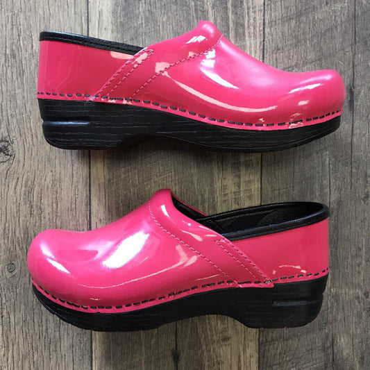 HOT PINK CLOGS