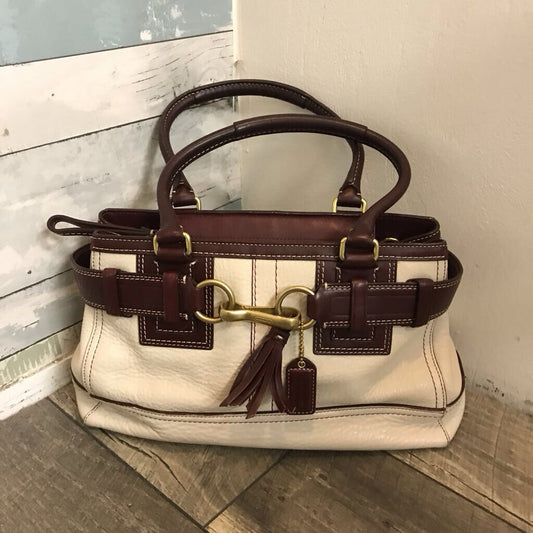 CREAM PEBBLED HAMPTONS PURSE