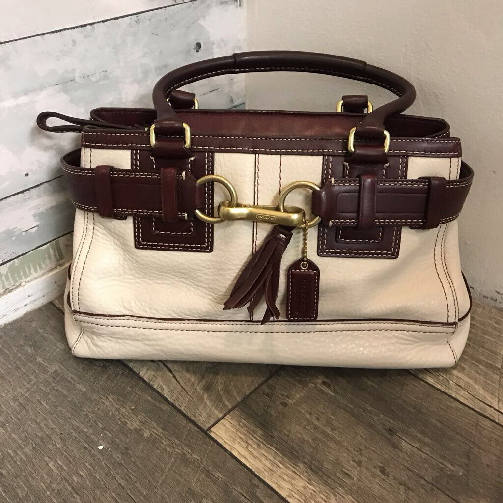 CREAM PEBBLED HAMPTONS PURSE