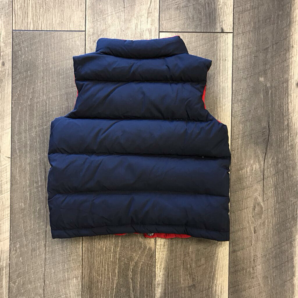 NAVY PUFFER VEST