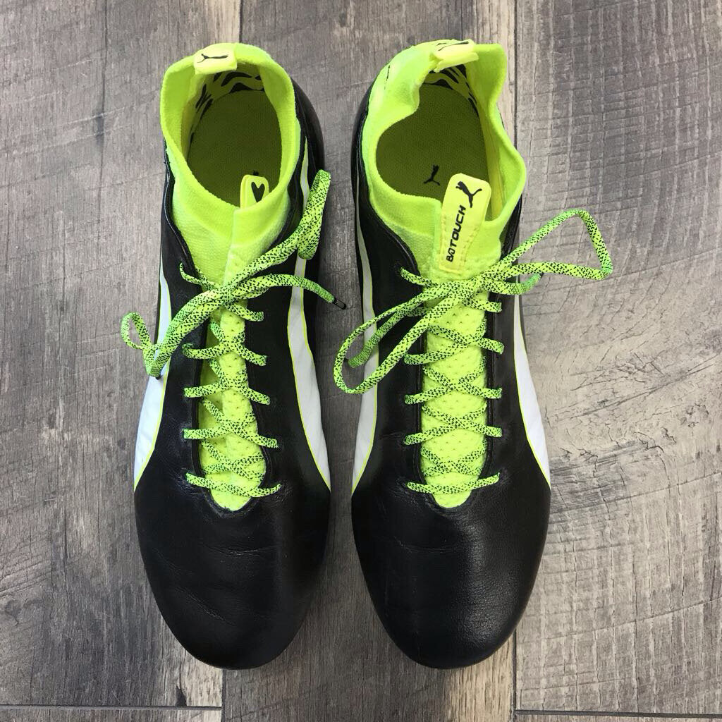 BLK NEON CLEAT