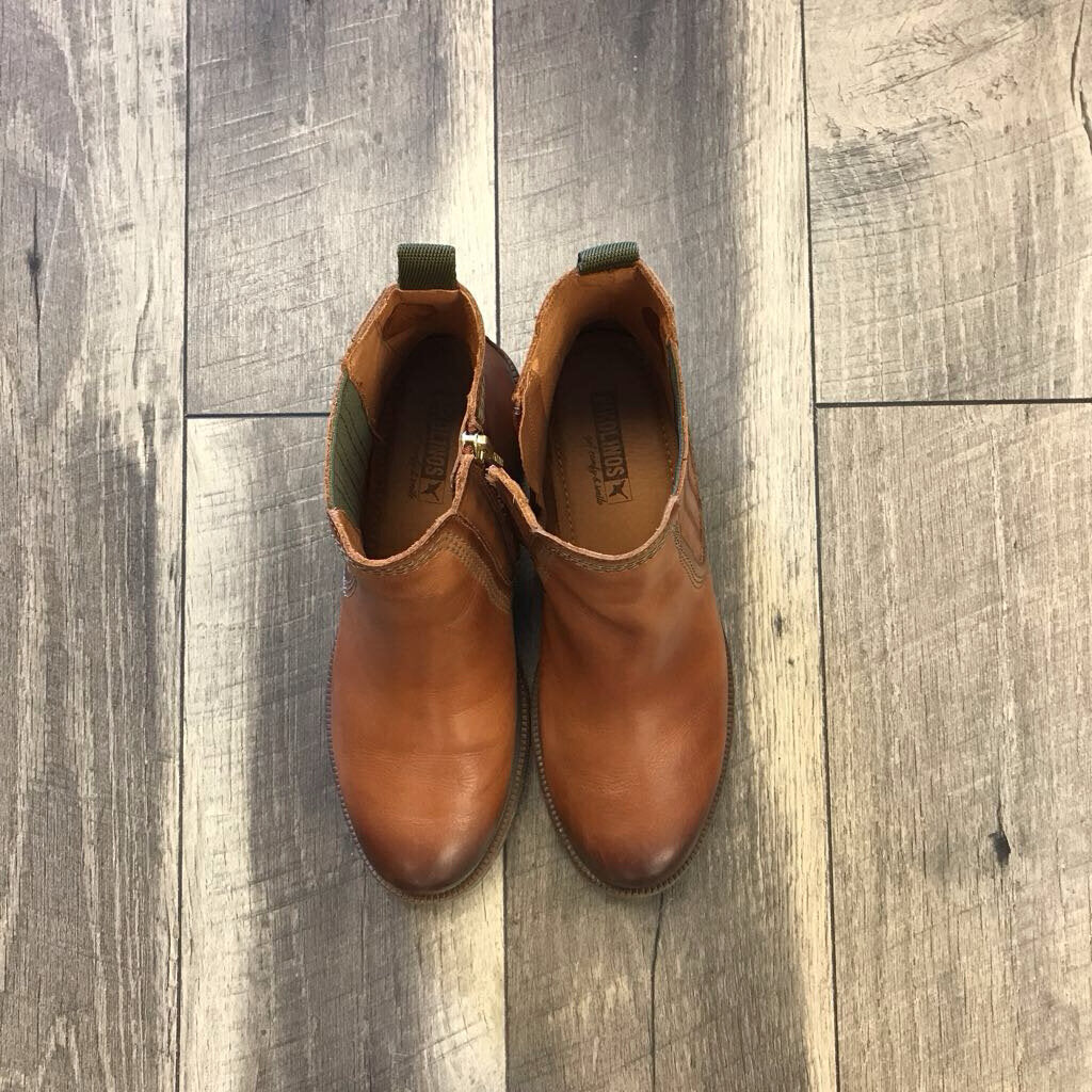 COGNAC CHELSEA BOOT