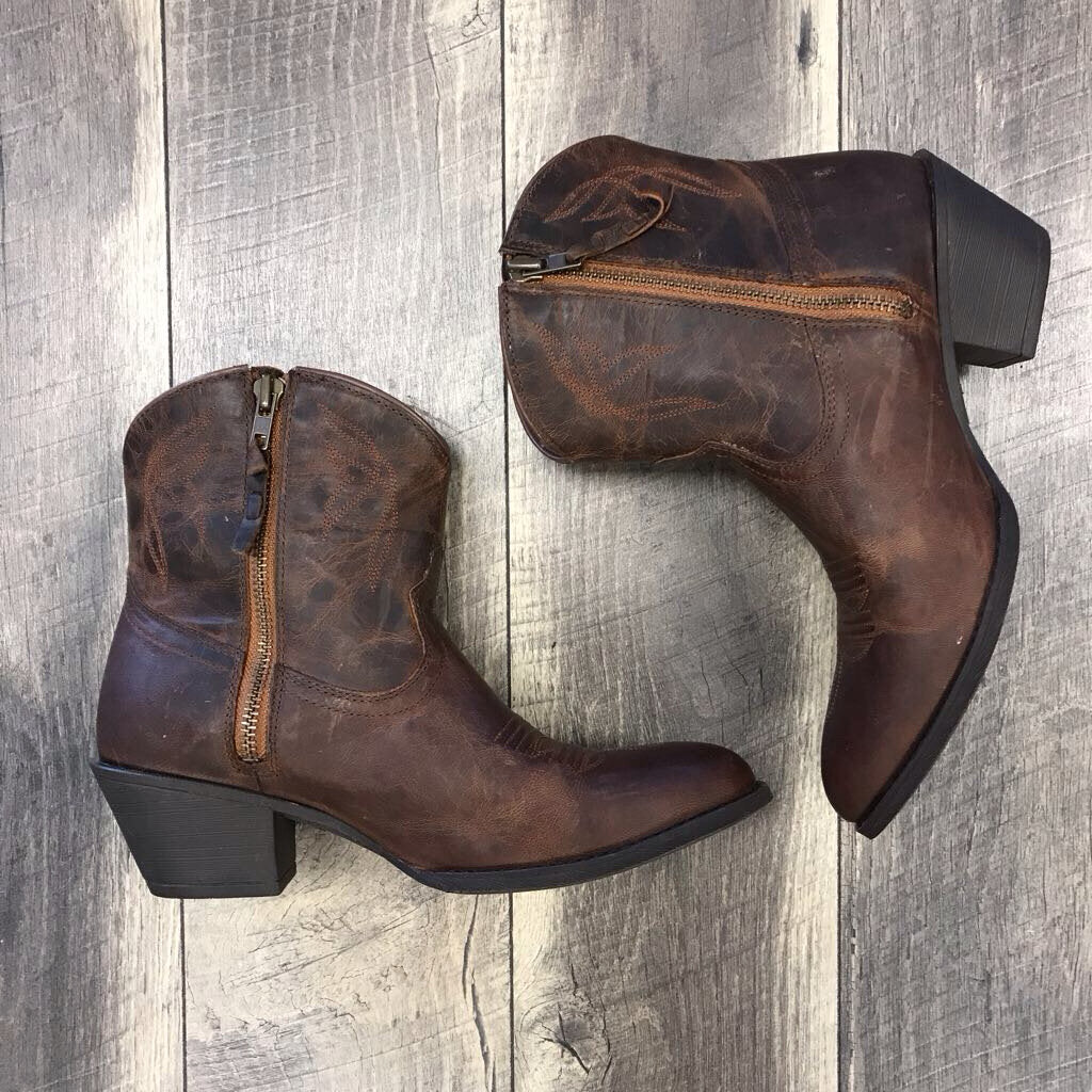 BROWN WESTERN BOOT