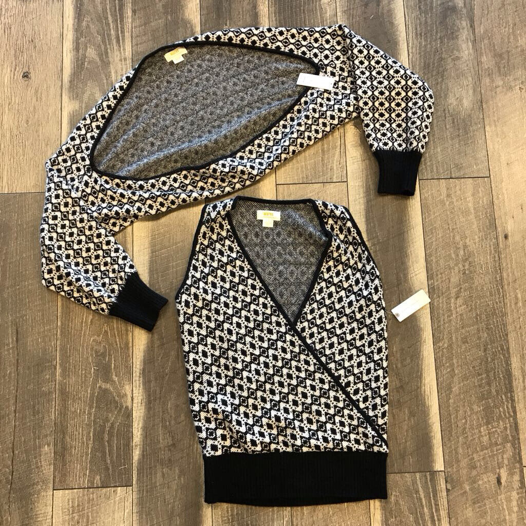 BLK/WHITE 2PC WRAP KNIT SET-NWT