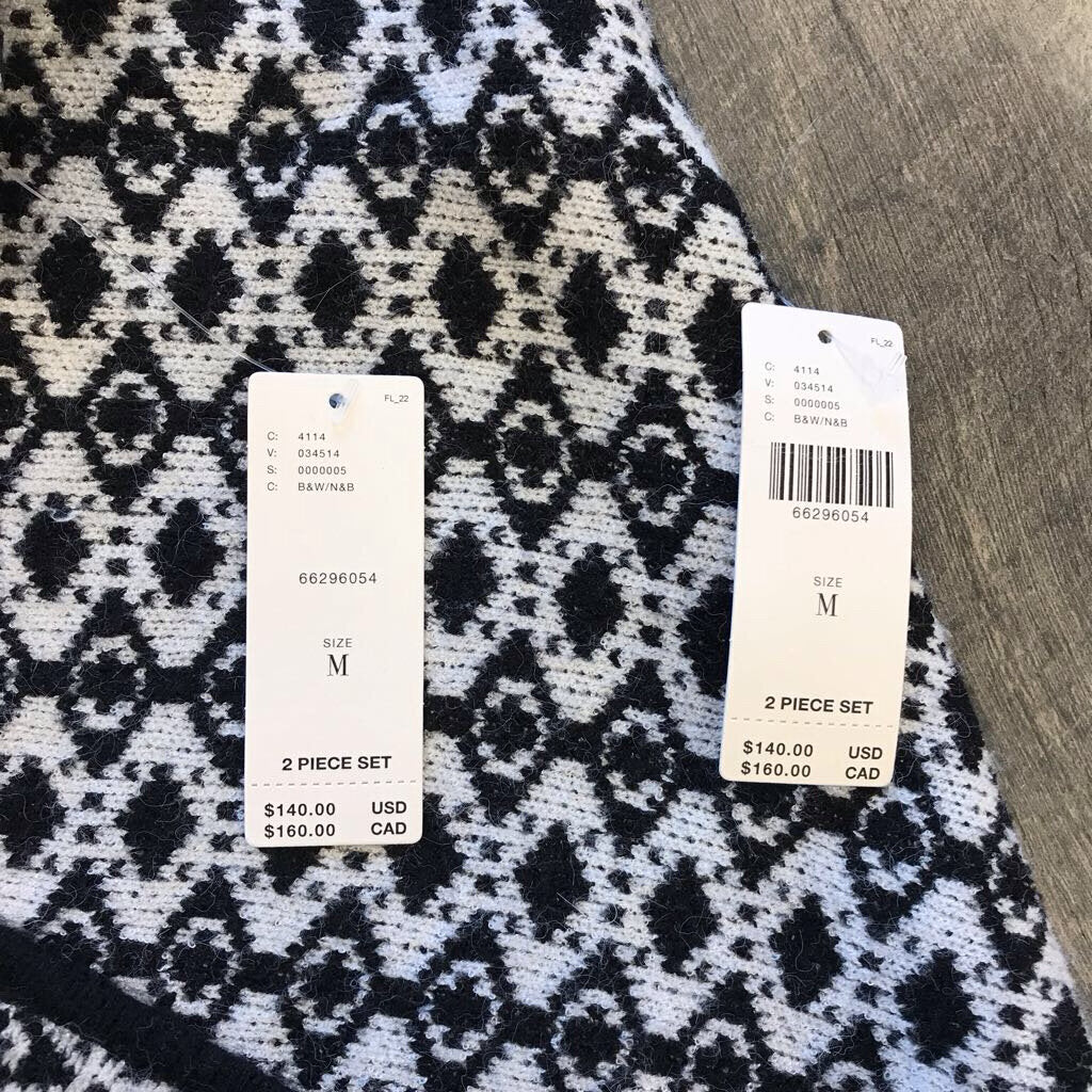 BLK/WHITE 2PC WRAP KNIT SET-NWT