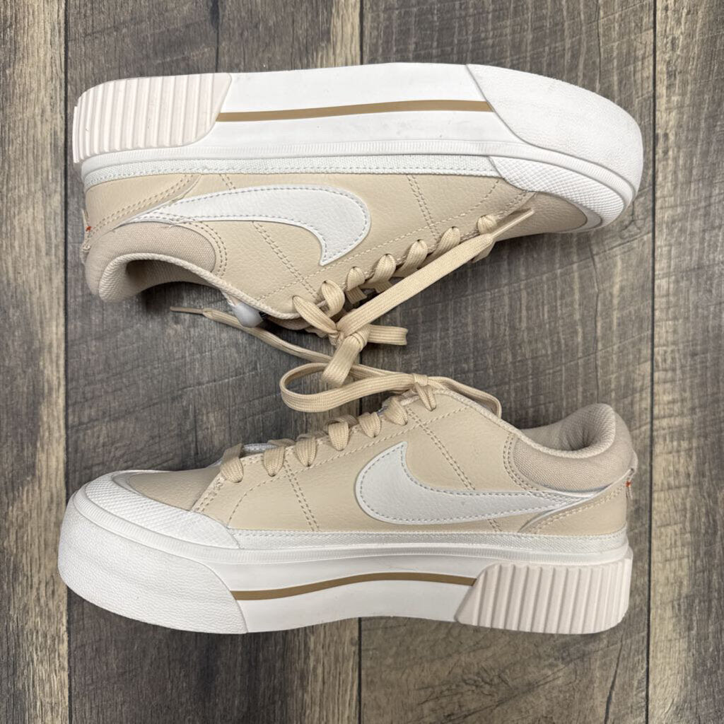 BEIGE COURT LEGACY LIFT SNEAKER