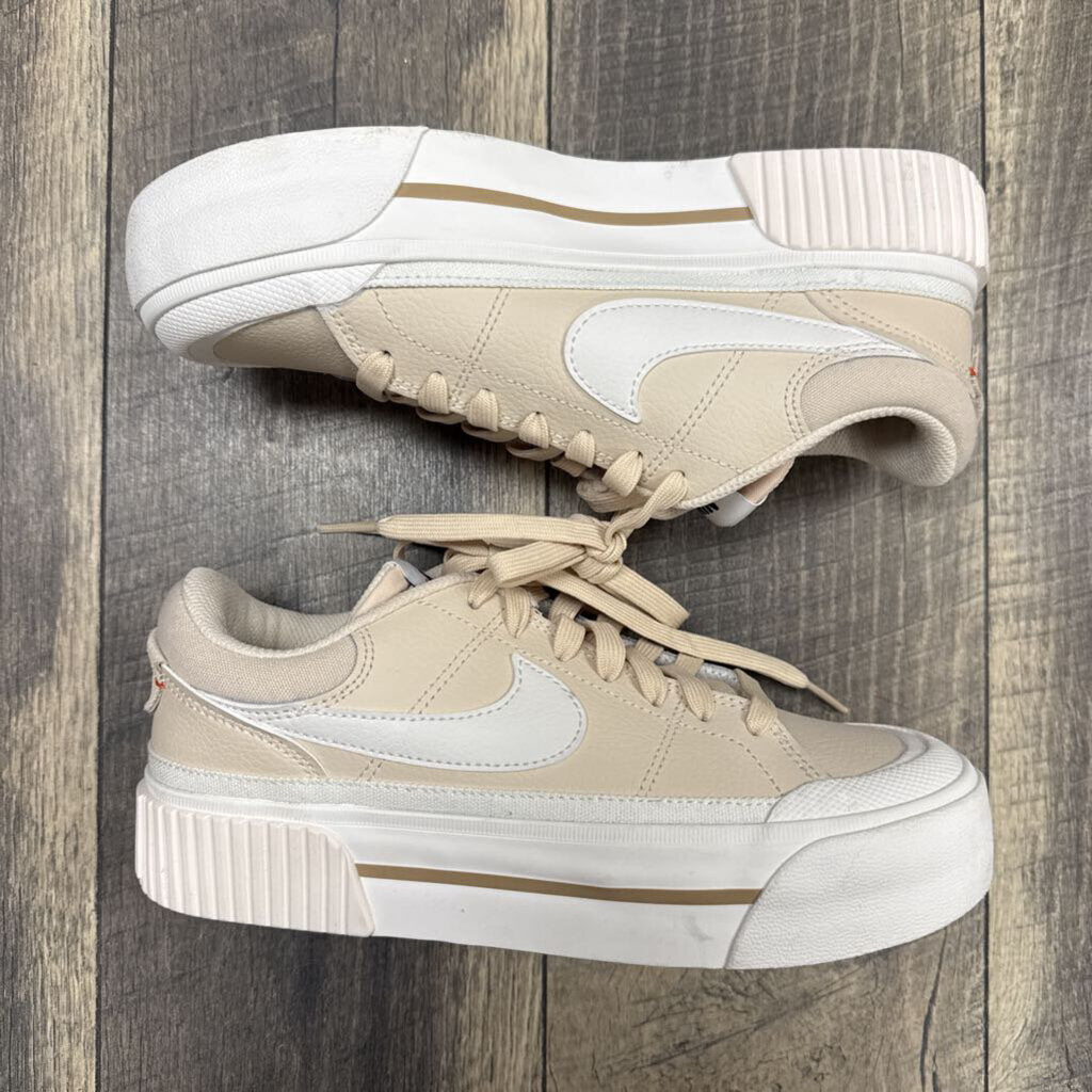 BEIGE COURT LEGACY LIFT SNEAKER
