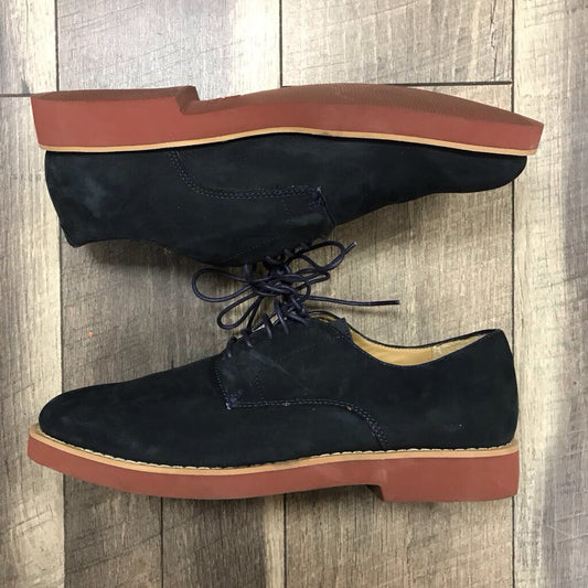NAVY SUEDE BUCKS
