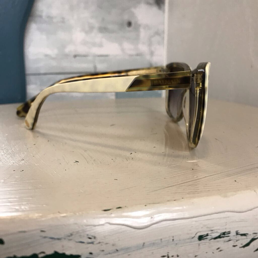 LIGHT CATEYE SUNGLASS