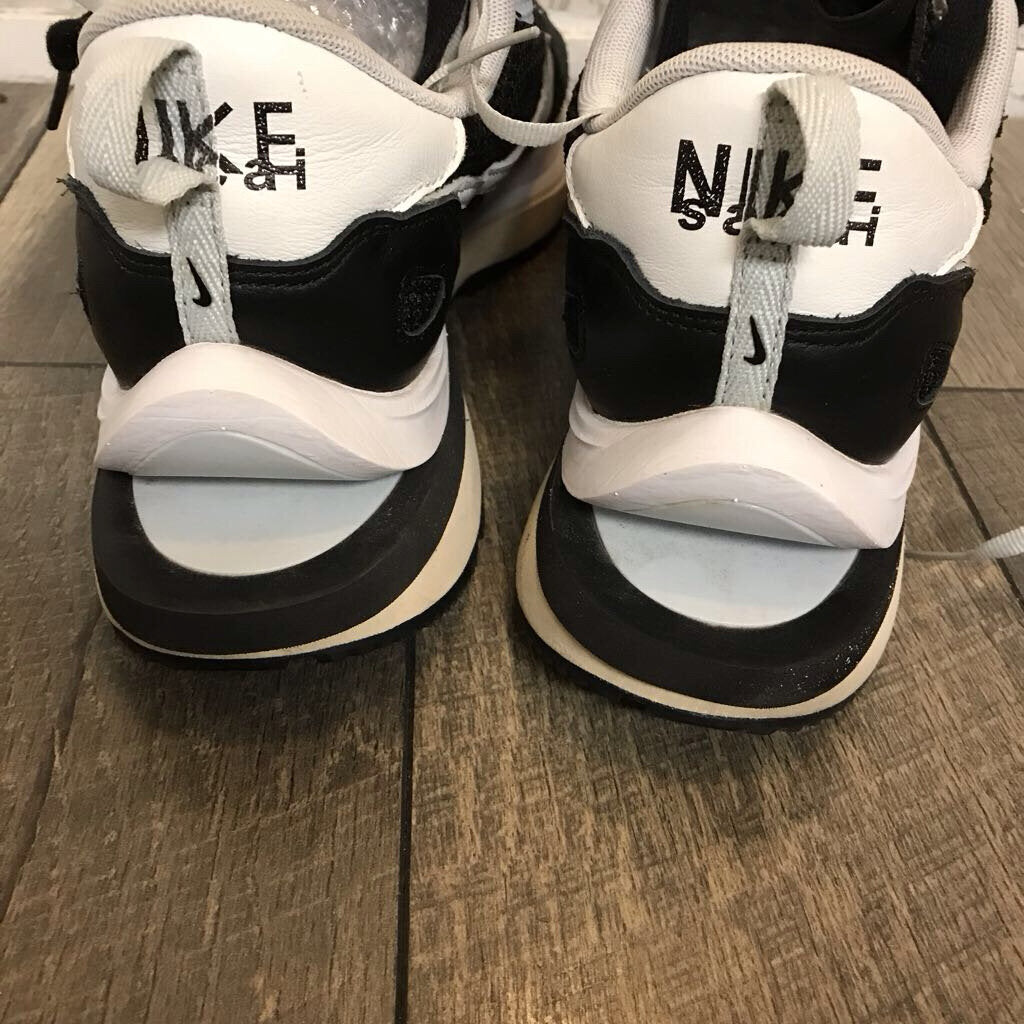 BLK SACAI VAPORWAFFLE