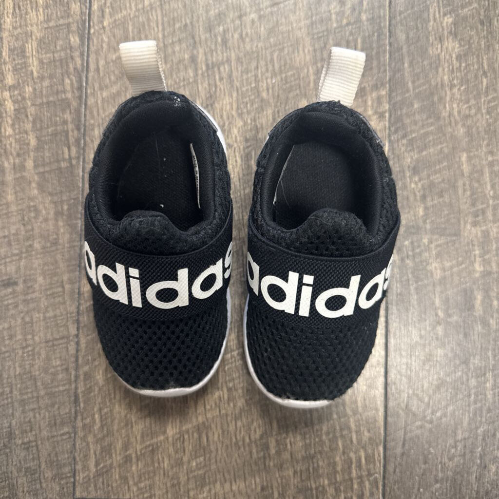 NLK FLYKNIT SNEAKER