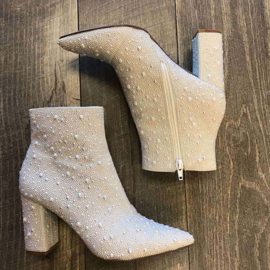 WHITE PEARL BOOTS