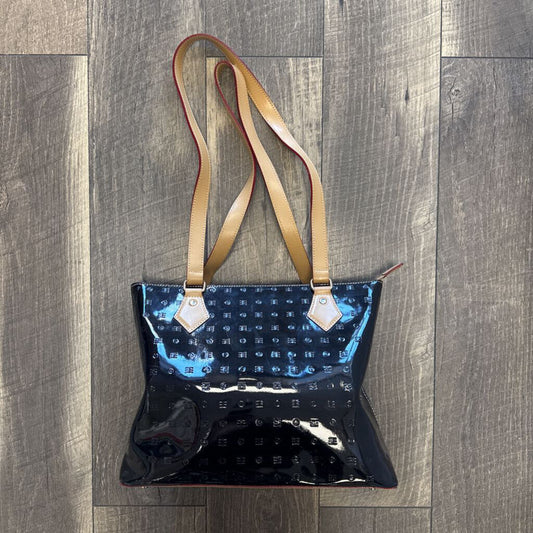 BLK PATENT LEATHER PURSE