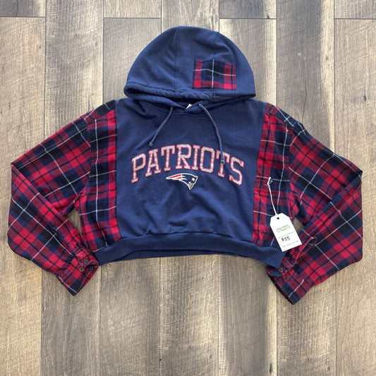 UPCYCLE CROPPED HOODIE