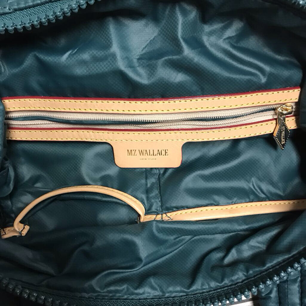 EMERALD GREEN METRO CROSSBODY-NWT