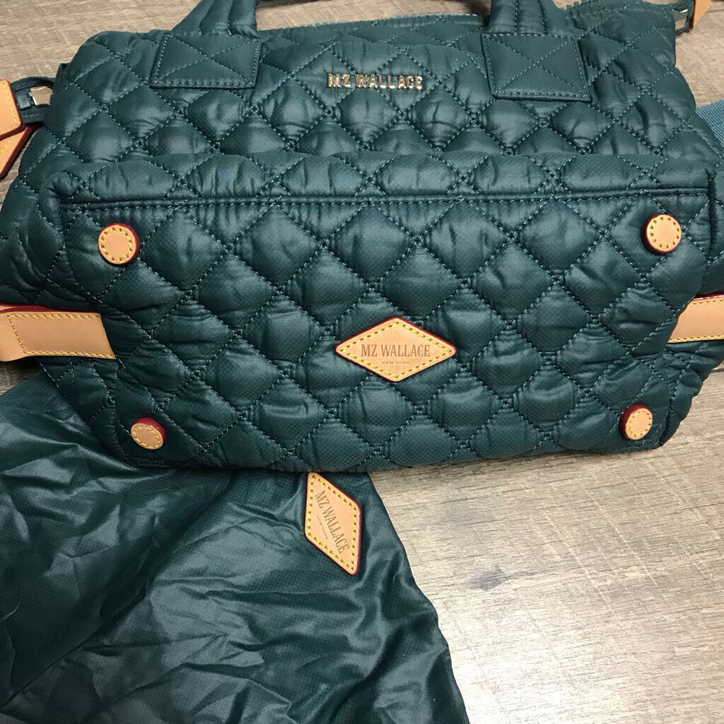 EMERALD GREEN METRO CROSSBODY-NWT