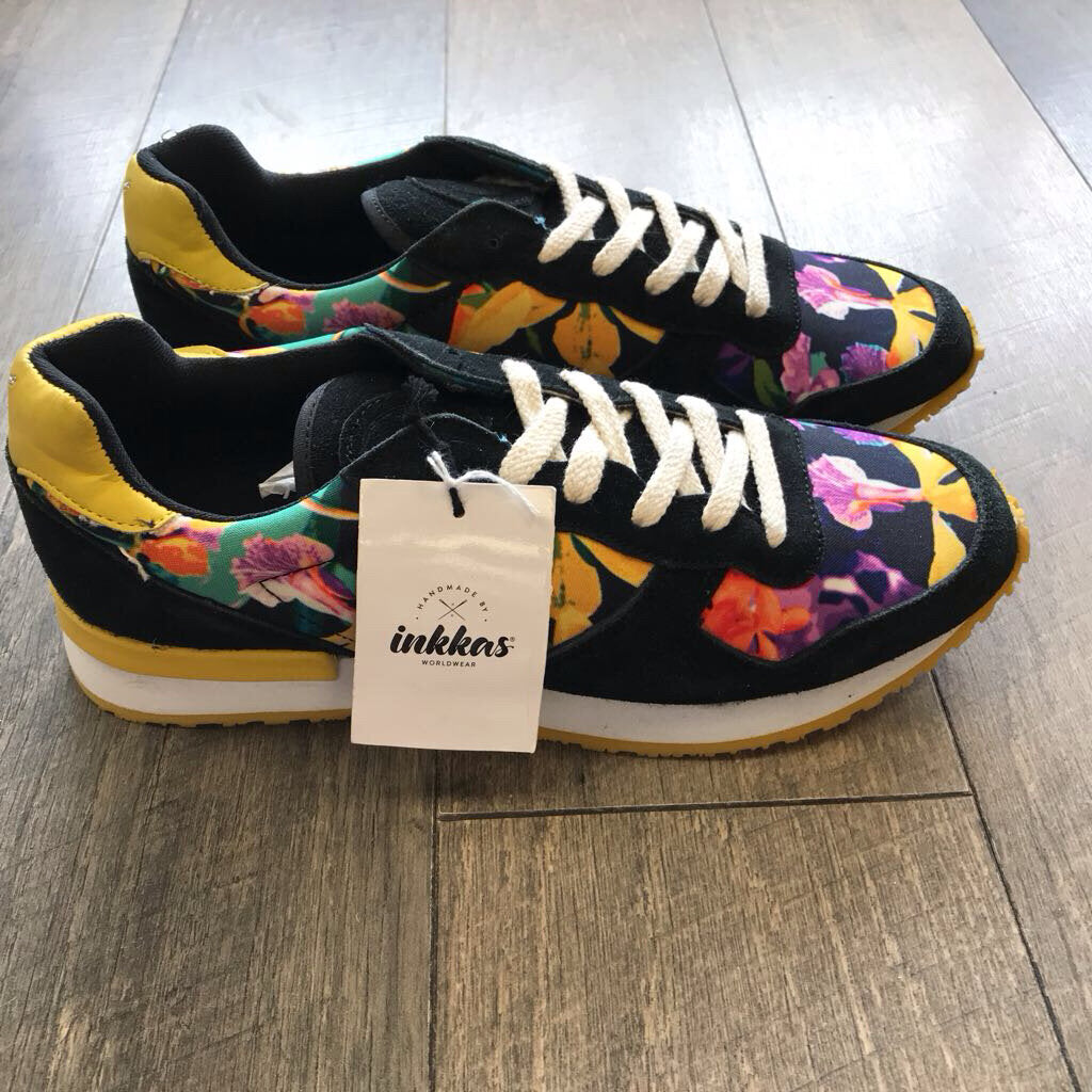 YELLOW/BLK FLORAL SNEAKER-NWT