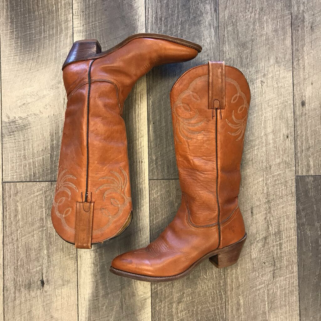 VINTAGE COGNAC TRAIL BOSS COWBOY BOOTS