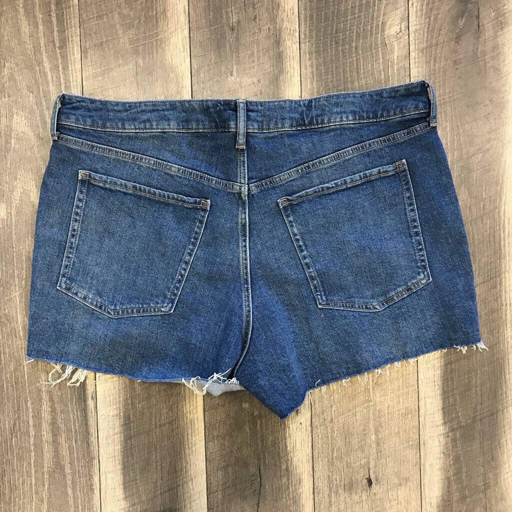FLAG JEAN SHORT