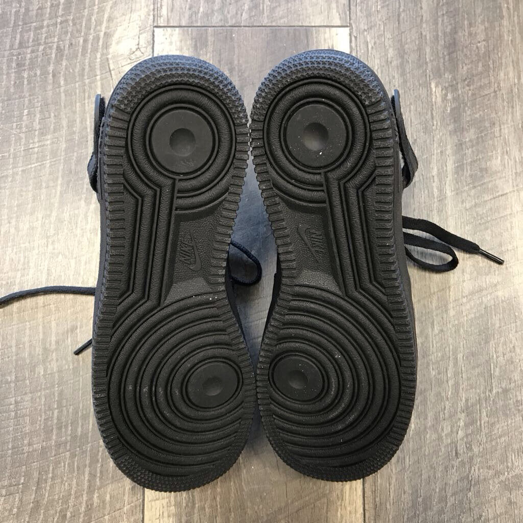 BLK AIR FORCE 1- NEW