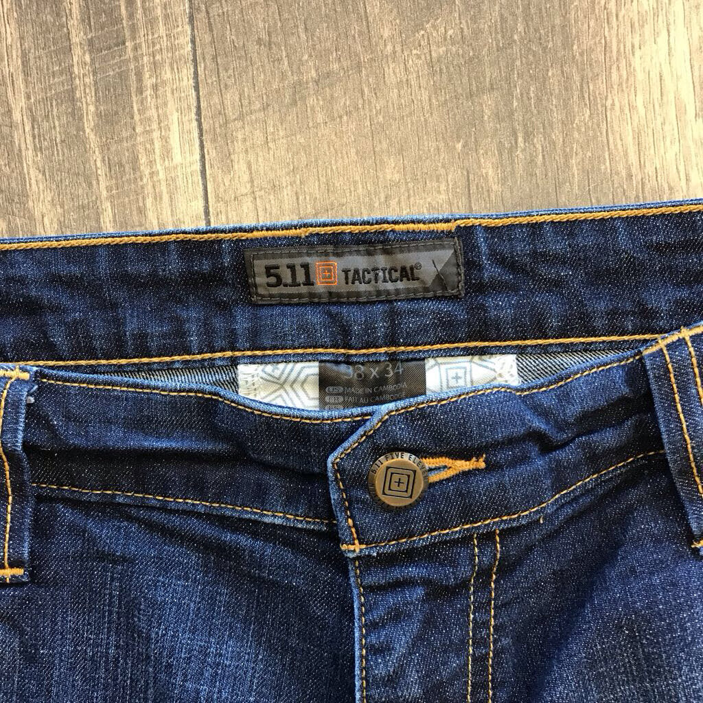 DARK WASH JEAN