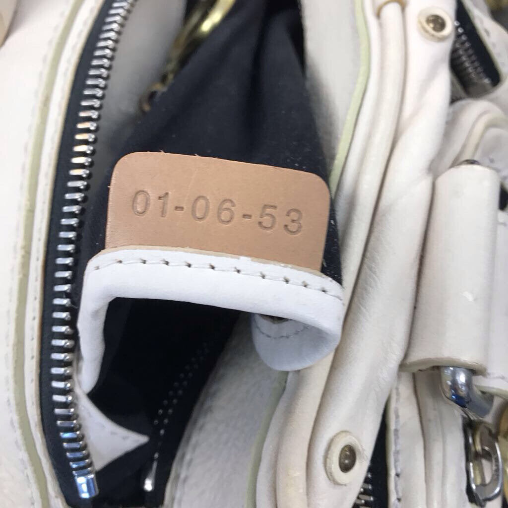 VINTAGE Y2K CREAM BETTY BAG-AS IS