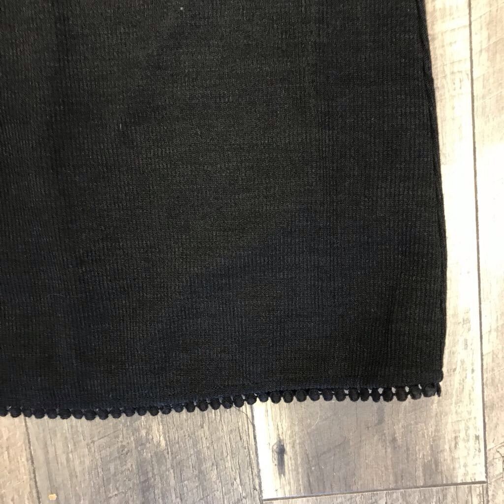 BLK KNIT SHEER SLEEVE DRESS