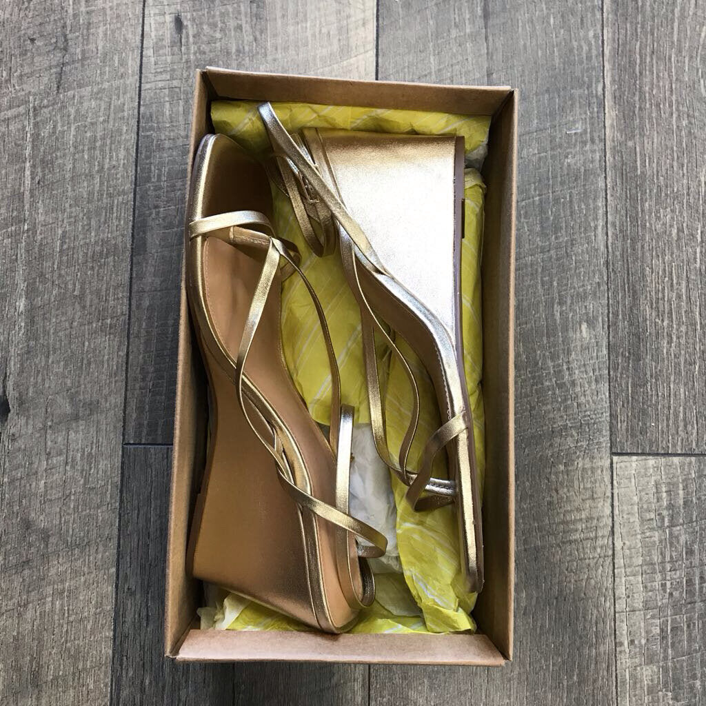 GOLD WEDGE HEELS NWT