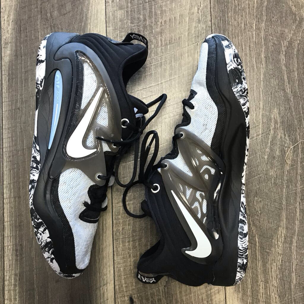 BLK KD 15 REFUGE BBALL SNEAKER