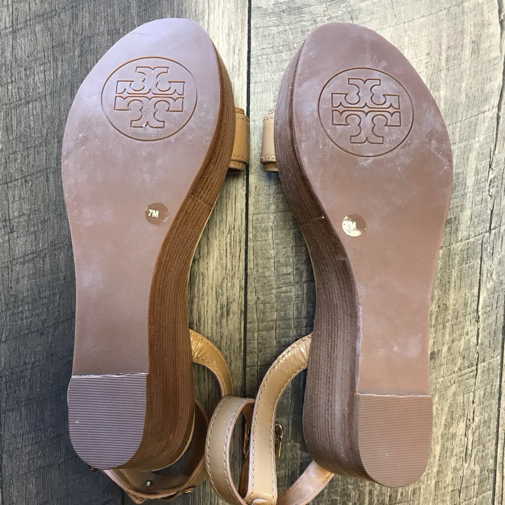TAN WEDGE SANDAL