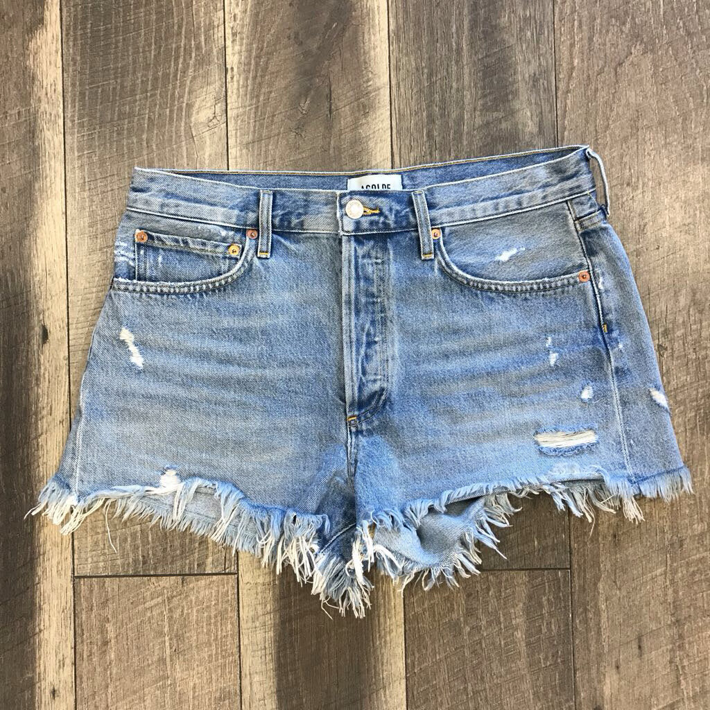 FRAYED JEAN SHORT