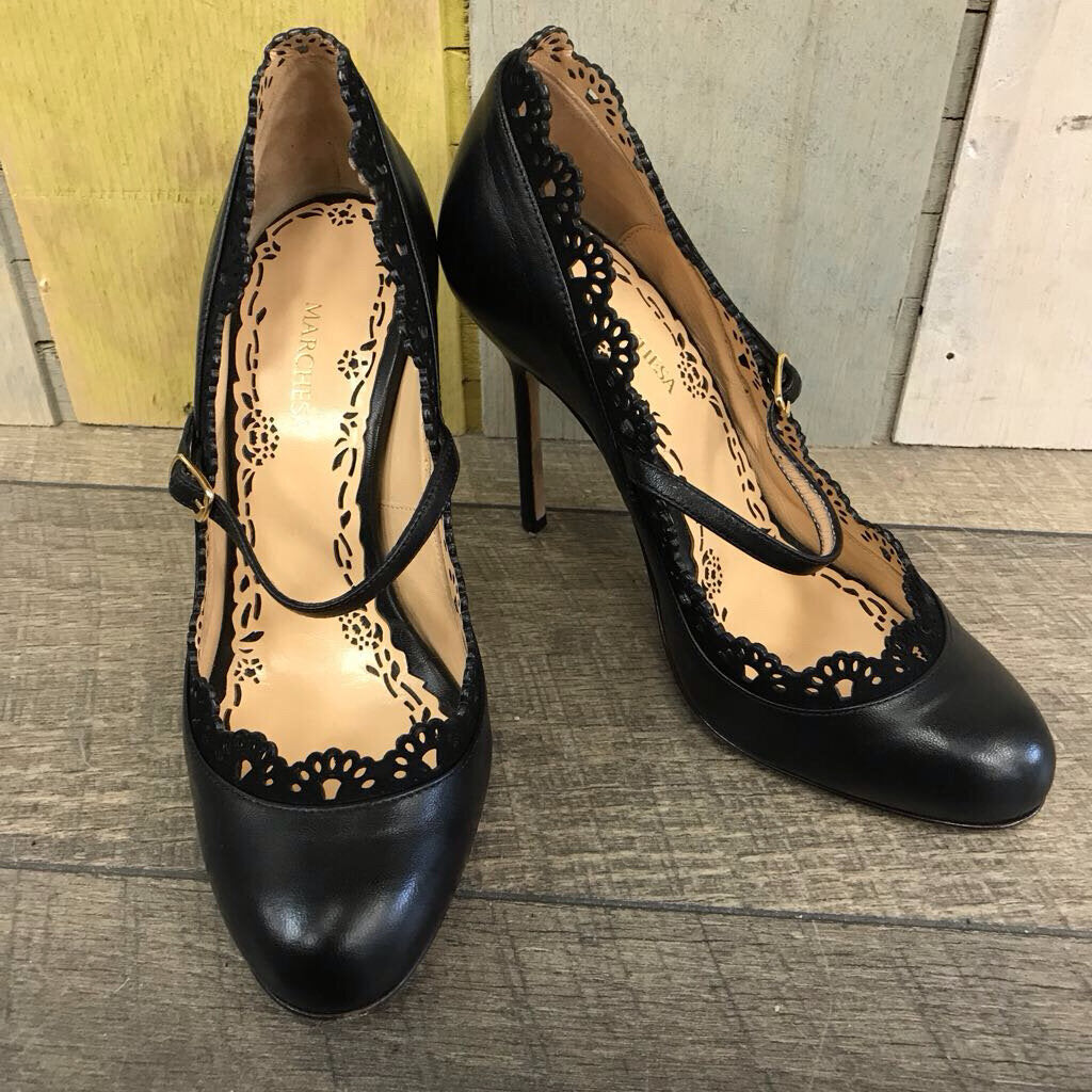 BLK LASER CUT STRAP HEELS
