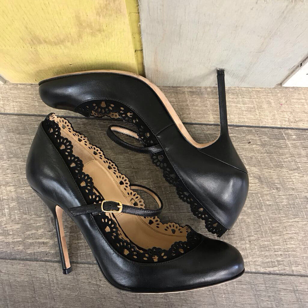 BLK LASER CUT STRAP HEELS