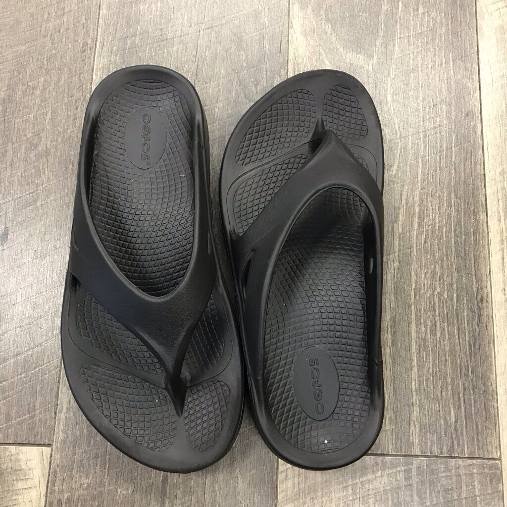 BLK FLIP FLOP