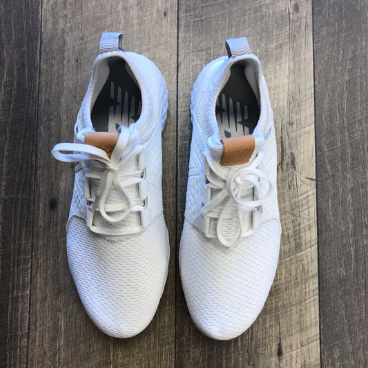 WHITE SNEAKER
