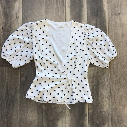 WHITE POLKA DOT SS BLOUSE