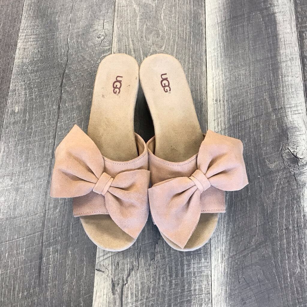 CAMEL SUEDE BOW WEDGES