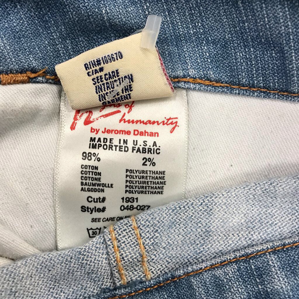 DISTRESSED CROP JEAN