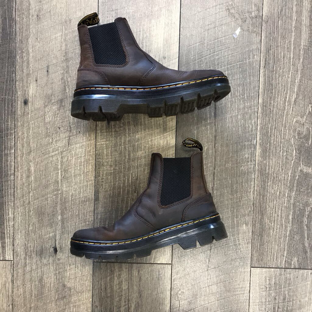 BROWN LEATHER CHELSEA BOOT
