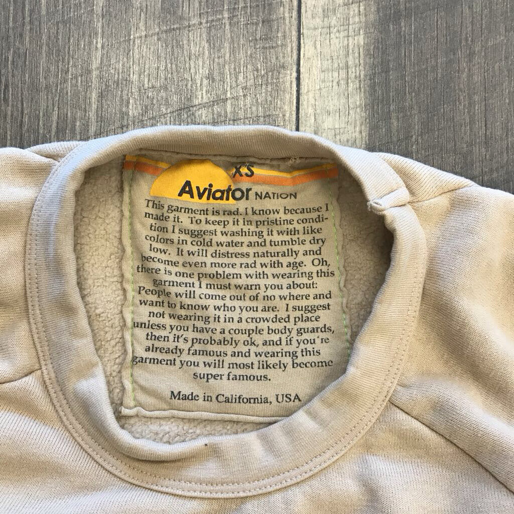BEIGE GRAPHIC CREWNECK