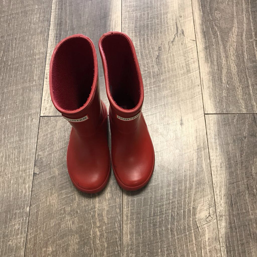 RED RAIN BOOT
