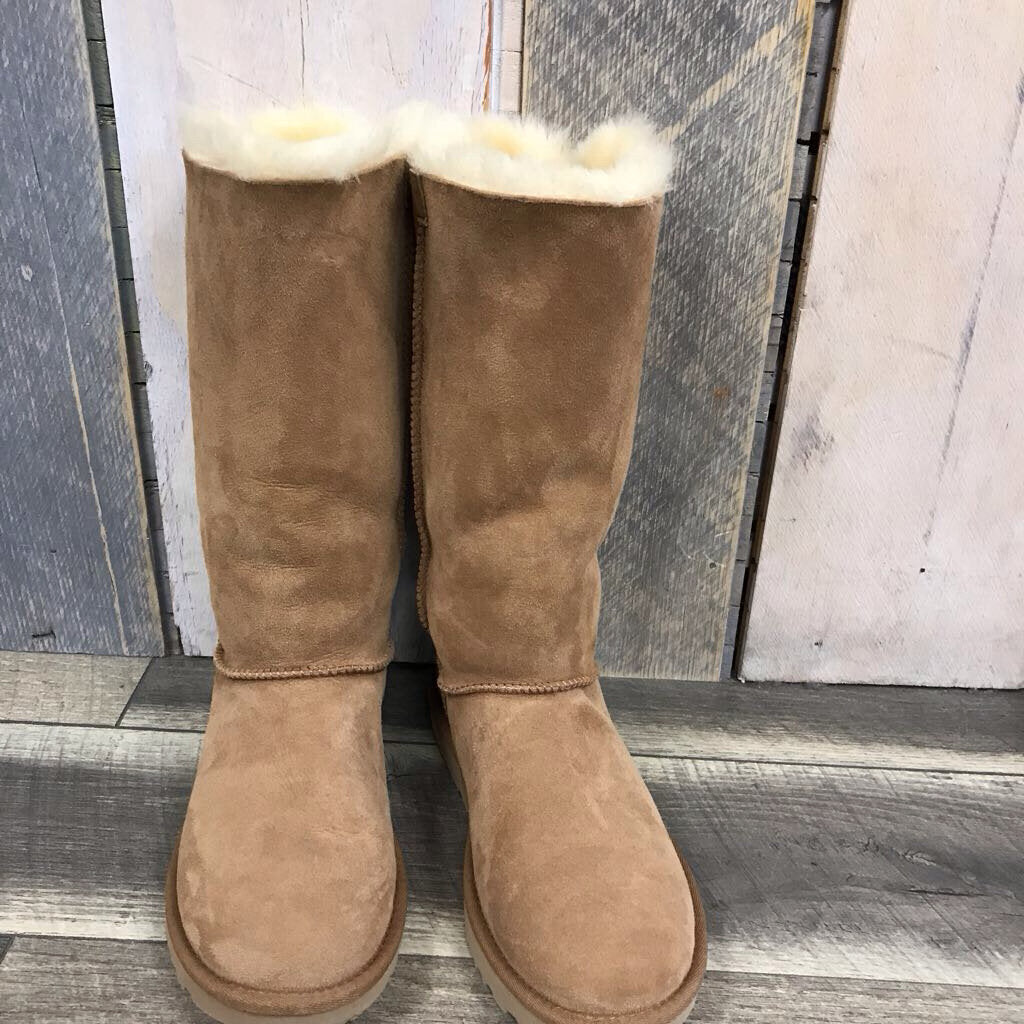 CHESTNUT TALL BAILEY BOW II-NEW