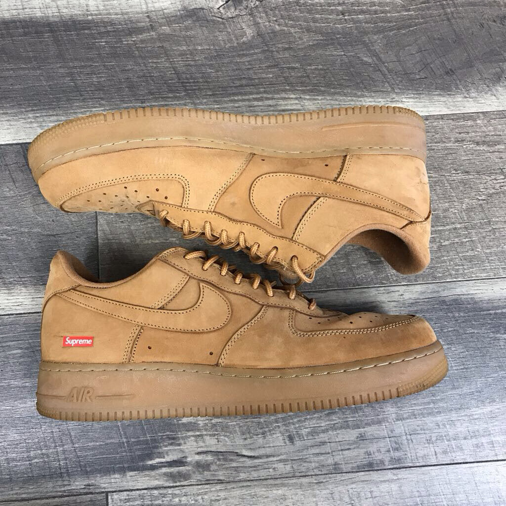 SUPREME x AIR FORCE I LOW WHEAT SNEAKER
