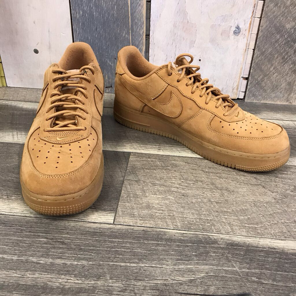 SUPREME x AIR FORCE I LOW WHEAT SNEAKER
