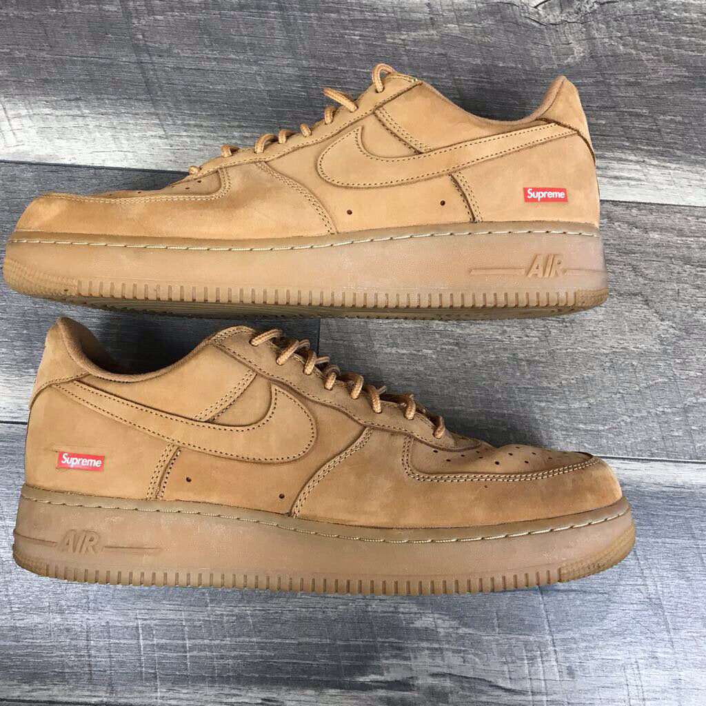 SUPREME x AIR FORCE I LOW WHEAT SNEAKER