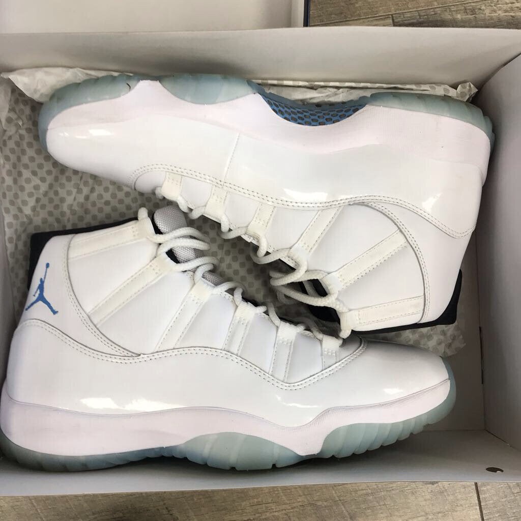 AIR JORDAN 11 RETRO WHITE/ LEGEND BLUE SNEAKERS