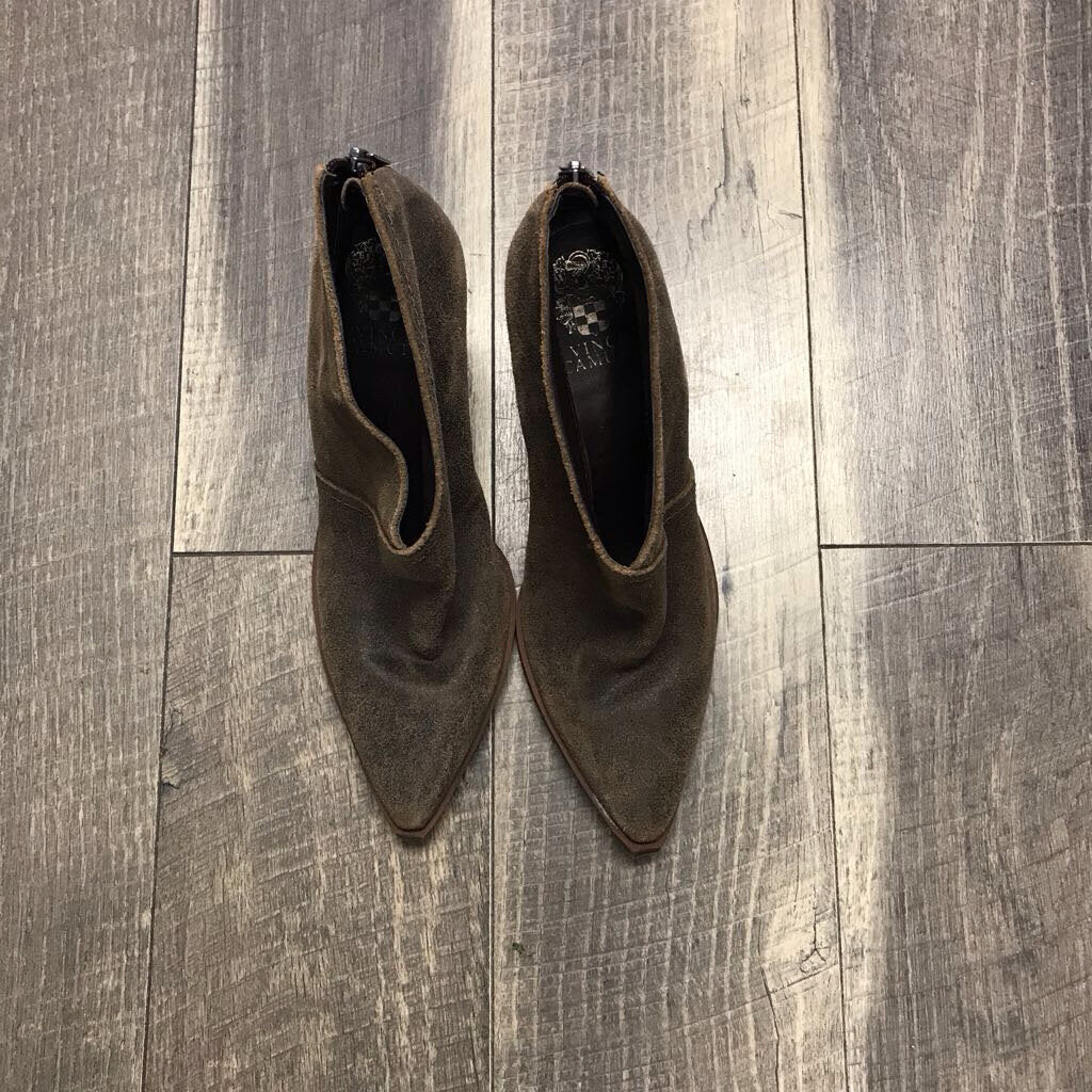 BROWN BOOTIE