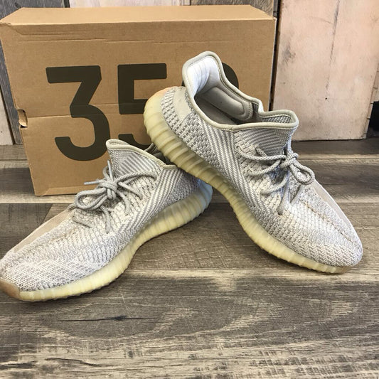 YEEZY BOOST 350 V2 LUNDMA